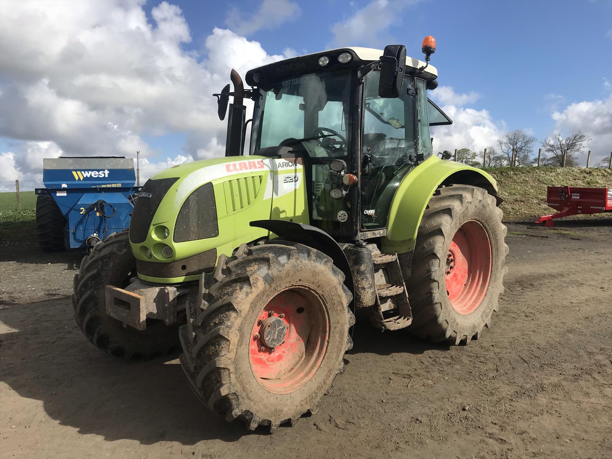 Claas Arion 520 CEB